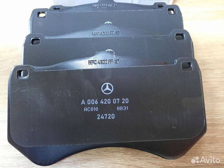 Колодки тормозные передние 6.3 AMG