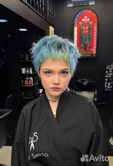 Модель из цветного в тотал блонд бесплатно