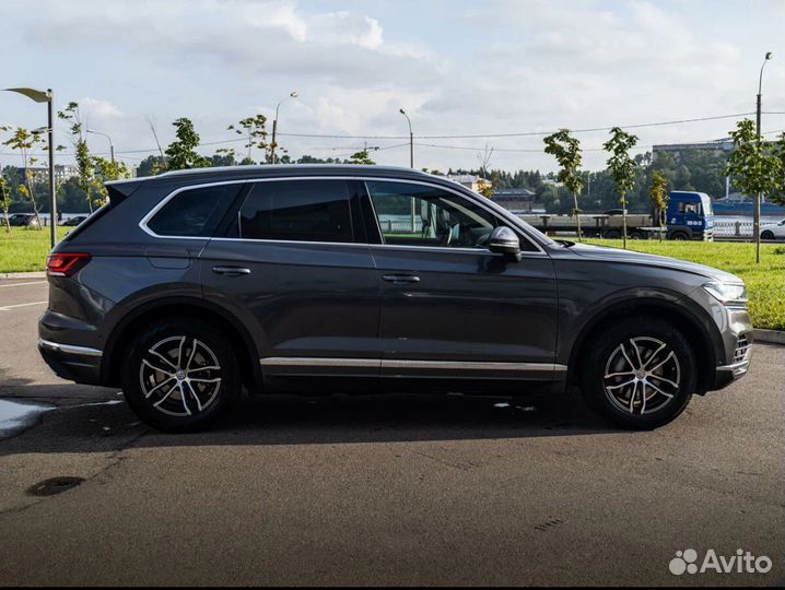 Volkswagen Touareg 3.0 AT, 2021, 11 000 км