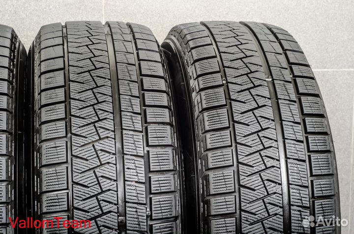 Pirelli Ice Asimmetrico Plus 235/60 R18 107Q