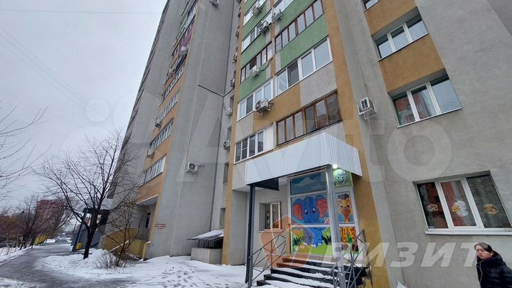 Помещение с арендатором у Космопорта