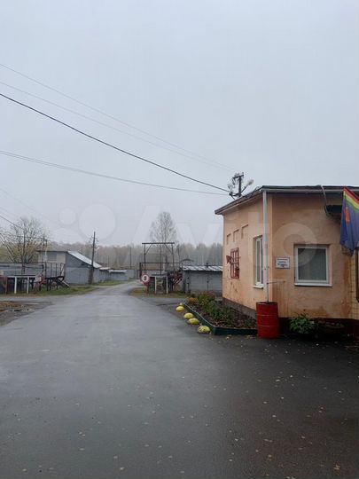 Гараж, > 30 м²