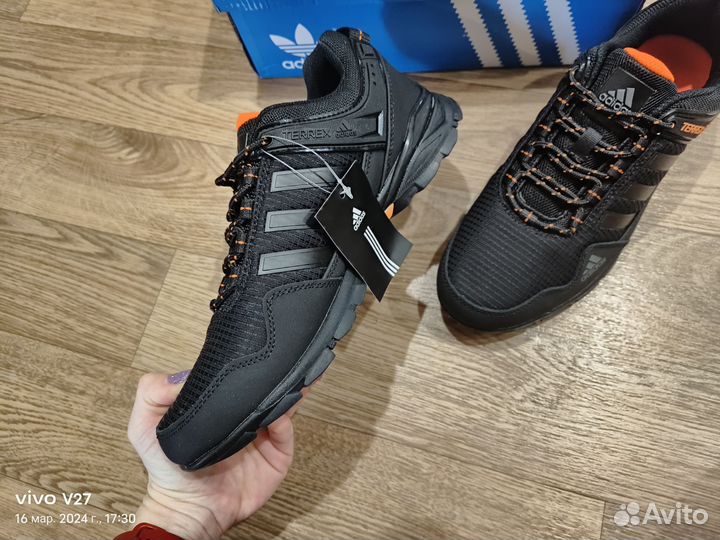 Кроссовки мужские новые Adidas terrex весенние