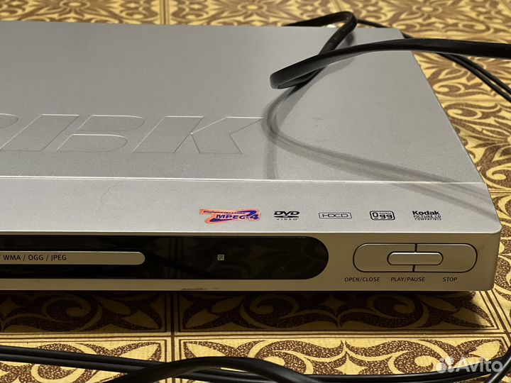 DVD-магнитофон BBK DV312SI