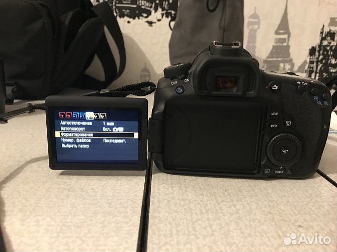 Зеркальный фотоаппарат Canon EOS 60D