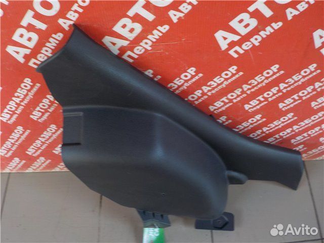 Накладка задней стойки задняя правая LADA Vesta Sw