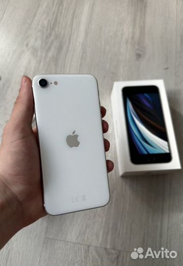iPhone SE, 64 ГБ