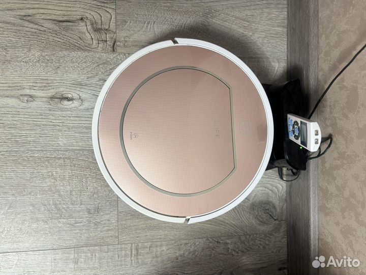 Робот пылесос ilife v7s plus