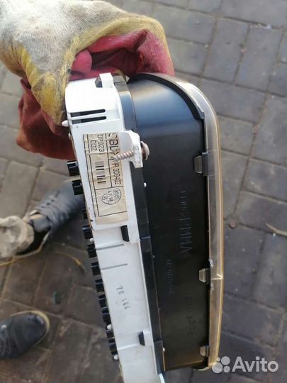 Щиток приборов митсубиси каризма 1998г мт