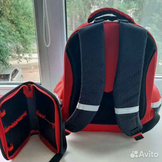 Школьный рюкзак,пенал,сумка для обуви