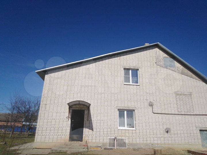 Коттедж 243 м² на участке 30 сот.