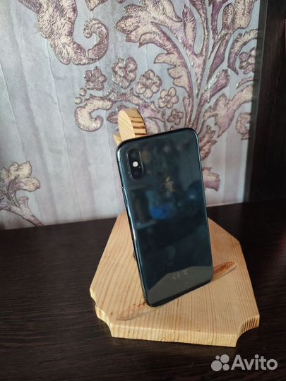 iPhone X, 256 ГБ