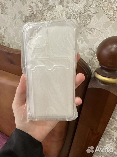 Чехол на iPhone 13