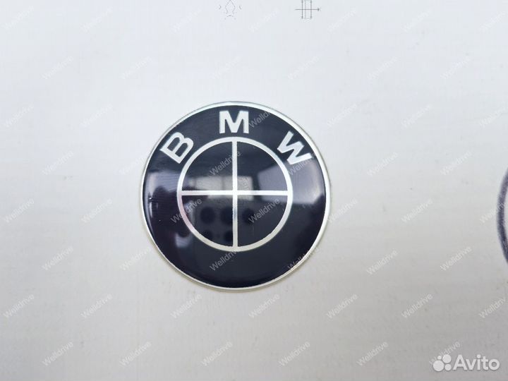 Эмблема на руль BMW 40 мм черная