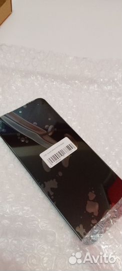 Экран с тачскрином