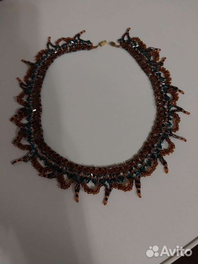 Ожерелье из бисера