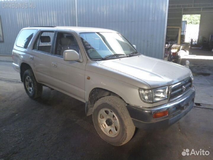 Брызговик Toyota Hilux surf RZN185W (Заднее Правое)