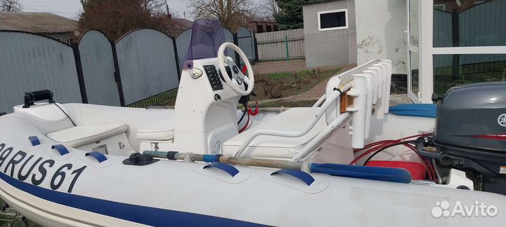 Лодки риб с мотором