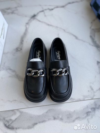 Лоферы женские 38 размер