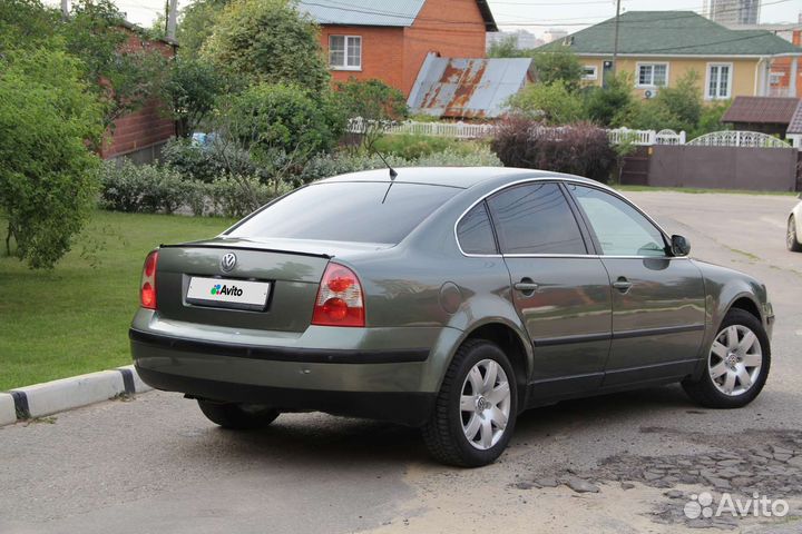 Volkswagen Passat 2.3 AT, 2003, 189 000 км
