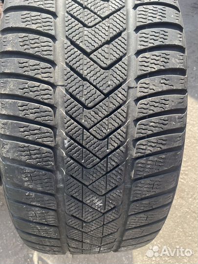 Pirelli Scorpion 275/45 R21