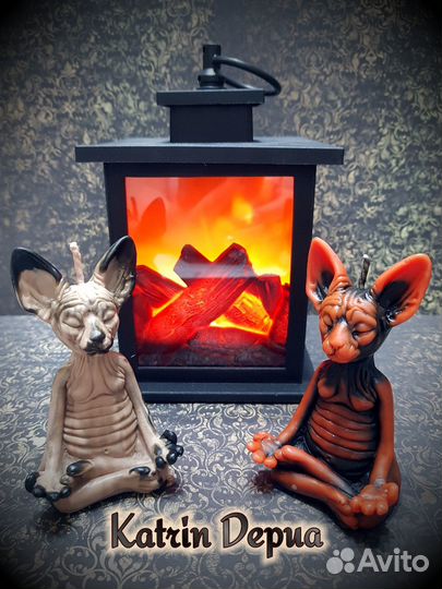 Восковая свеча кот сфинкс медитирующий