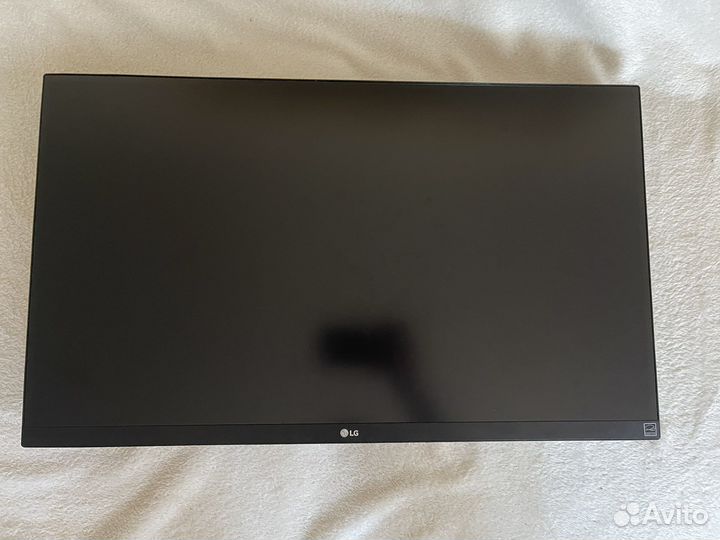 27”Монитор LG 27UL650-W белый