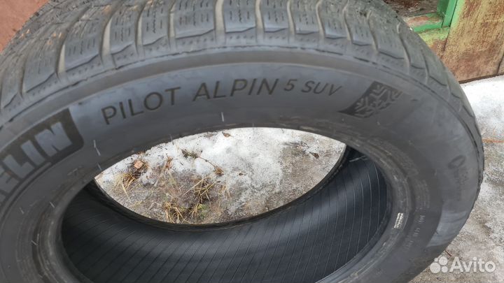 Michelin Pilot Alpin 5 255/55 R19 61V