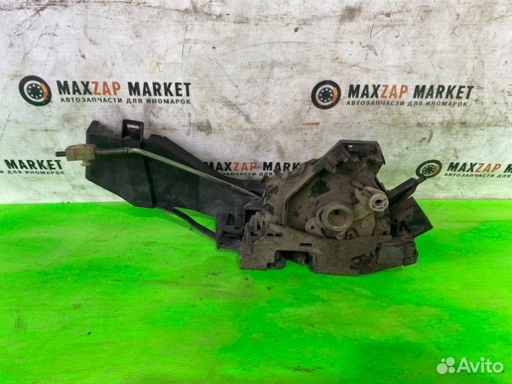 Замок двери передний левый Ford Focus 1 1.6 2004