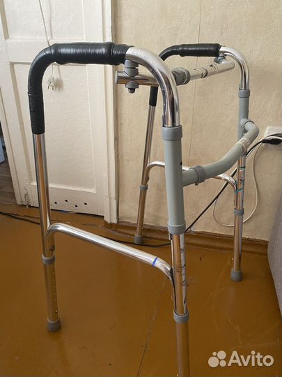 Ходунки для взрослых шагающие