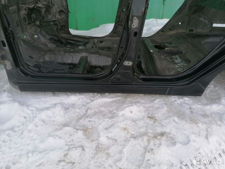 Порог Hyundai solaris Лев