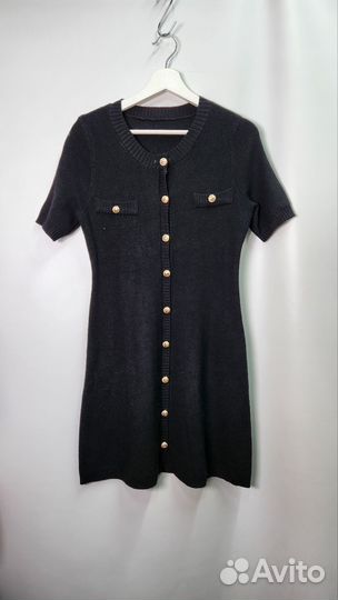 Новое однтонное утягивающее платье 46р