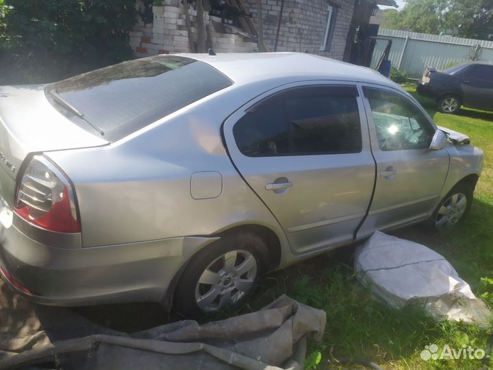 Skoda Octavia 1.6 МТ, 2011, битый, 186 236 км