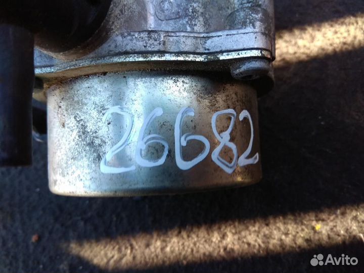 Насос вакуумный 8201005306-B 1.5 CDI Renault