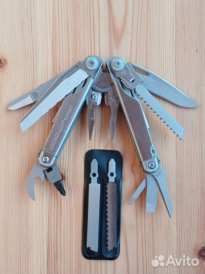Мультитул Leatherman Surge