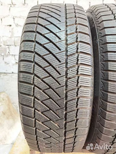 Continental ContiVikingContact 6 235/55 R17 99H