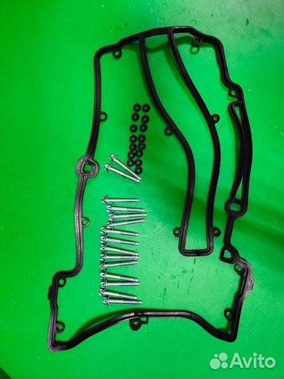 Клапанная крышка Опель Астра J a14net-a14nel