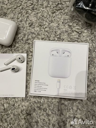 Наушники airpods