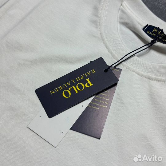 Футболке Polo черная и белая