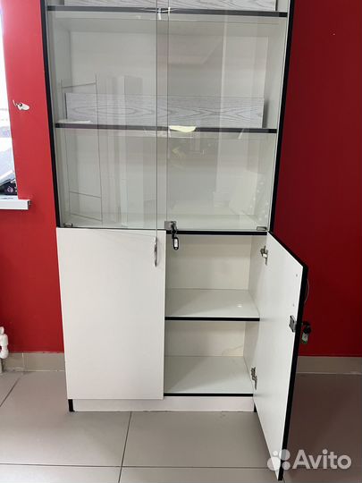 Шкаф- витрина