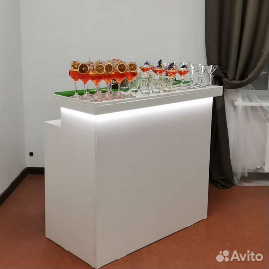 Аренда барной стойки ресепшн