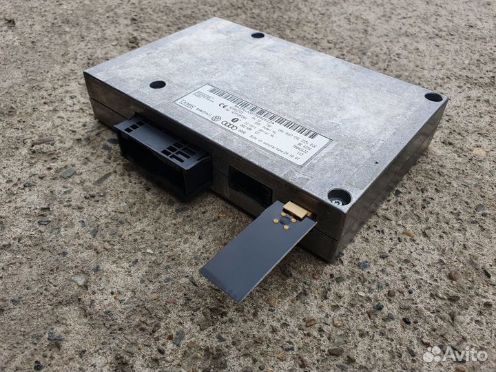 Блок управления Bluetooth для Audi A6 C6