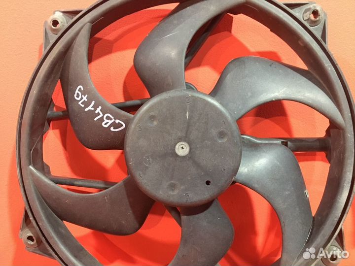 Вентилятор охлаждения двигателя Peugeot 307