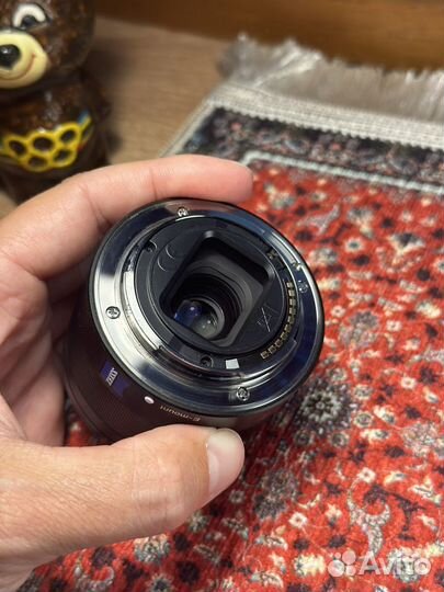 Sony FE 35mm f/2.8 zeiss