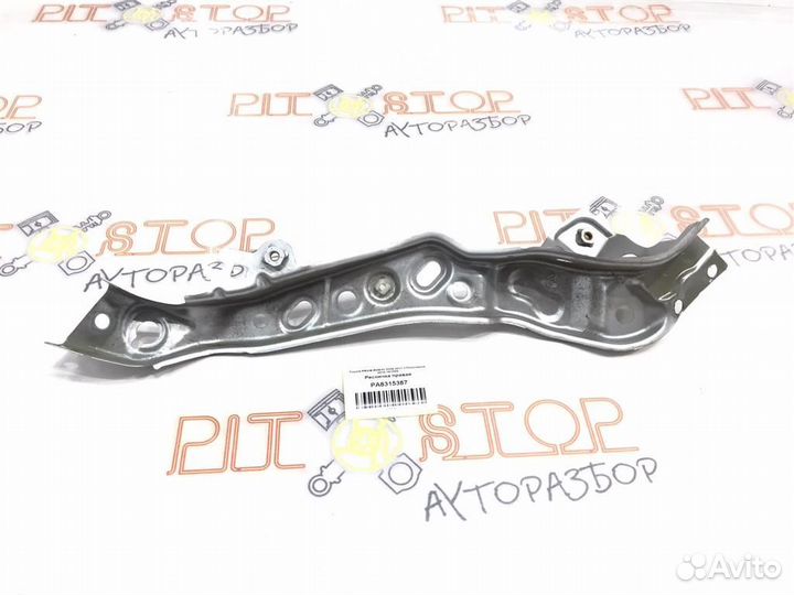 Ресничка правая Toyota prius ZVW30 2009-2011 3 По