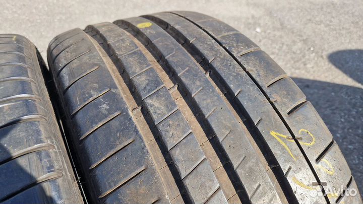 Michelin Pilot Super Sport 235/35 R19 91Y