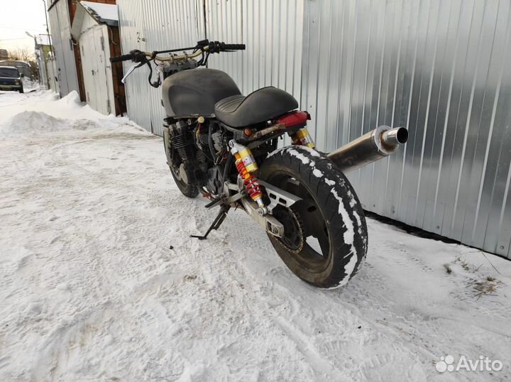 Yamaha xjr400 в разбор на запчасти