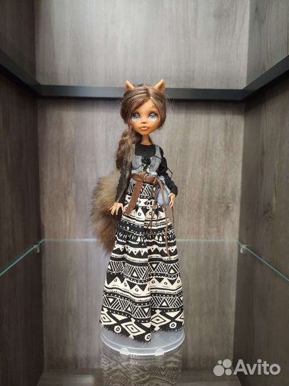 Ооак Волчица Клодин кукла Монстр хай