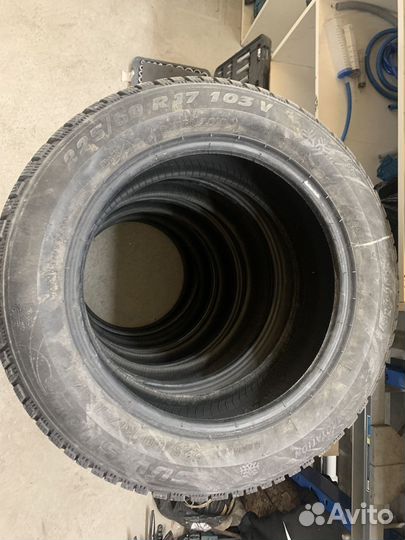 Accelera RA162 225/60 R17