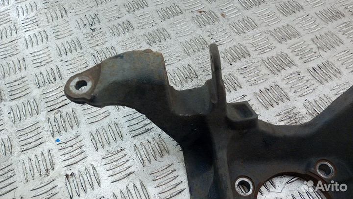 Кулак поворотный задний правый Ford Kuga 2012